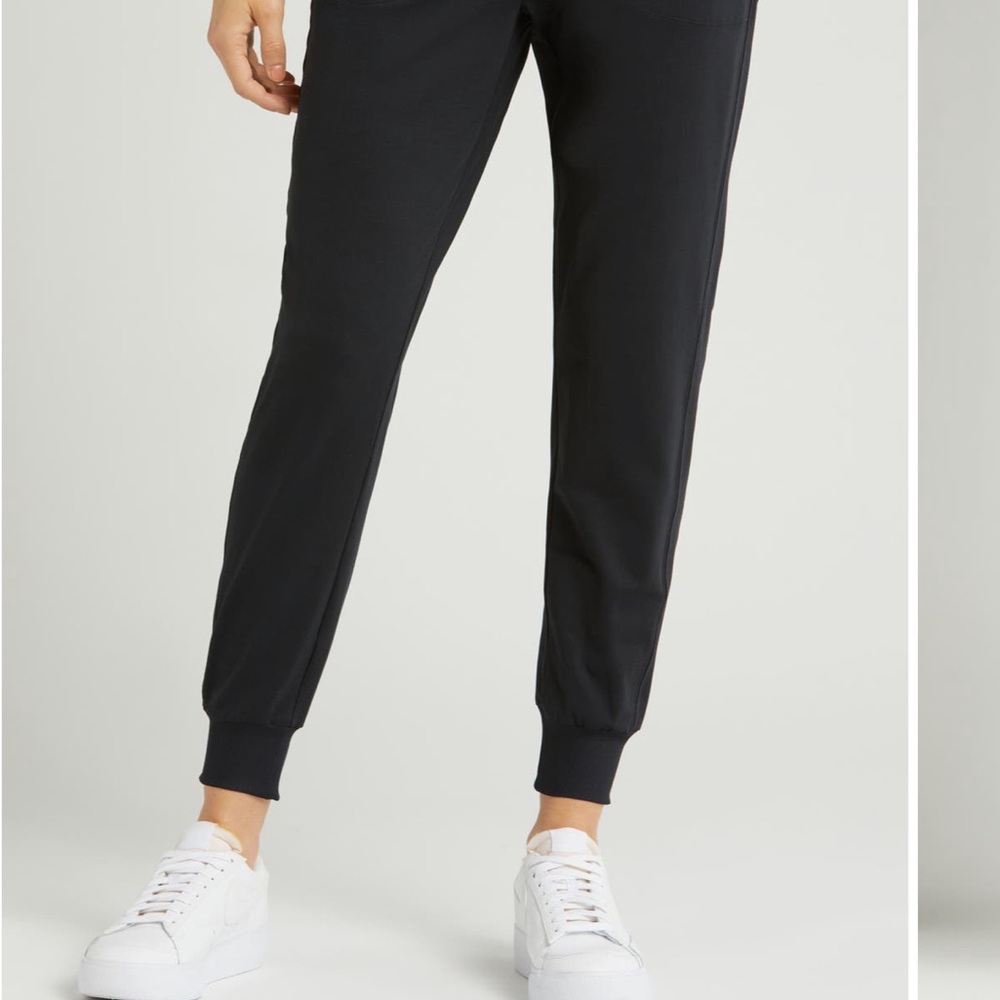 Women's Navy Zella Jogger Pants size L